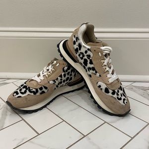 MOMA Crafts Running Leopard Sneakers